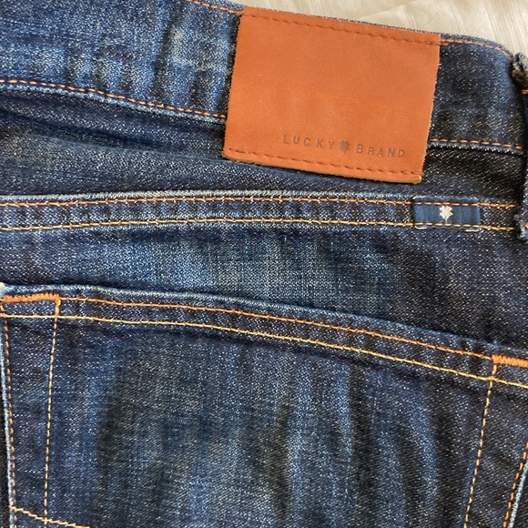 Men’s Lucky Brand Jeans - Picture 2 of 5